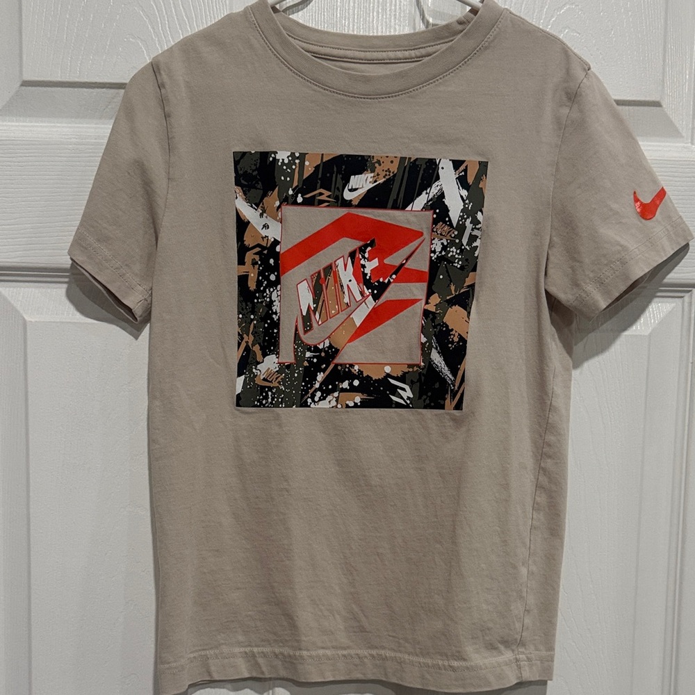 Nike Kids Beige and Orange Graphic Tee